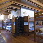 Hostel Borda Felices *