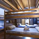 Borda Felices Hostel Broto