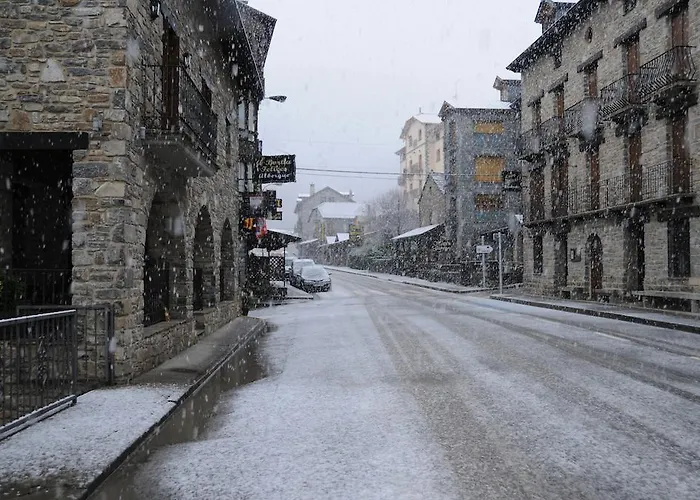 Vandrarhem Borda Felices Broto