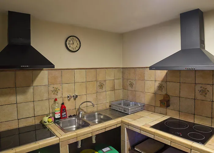 Borda Felices Vandrarhem Broto